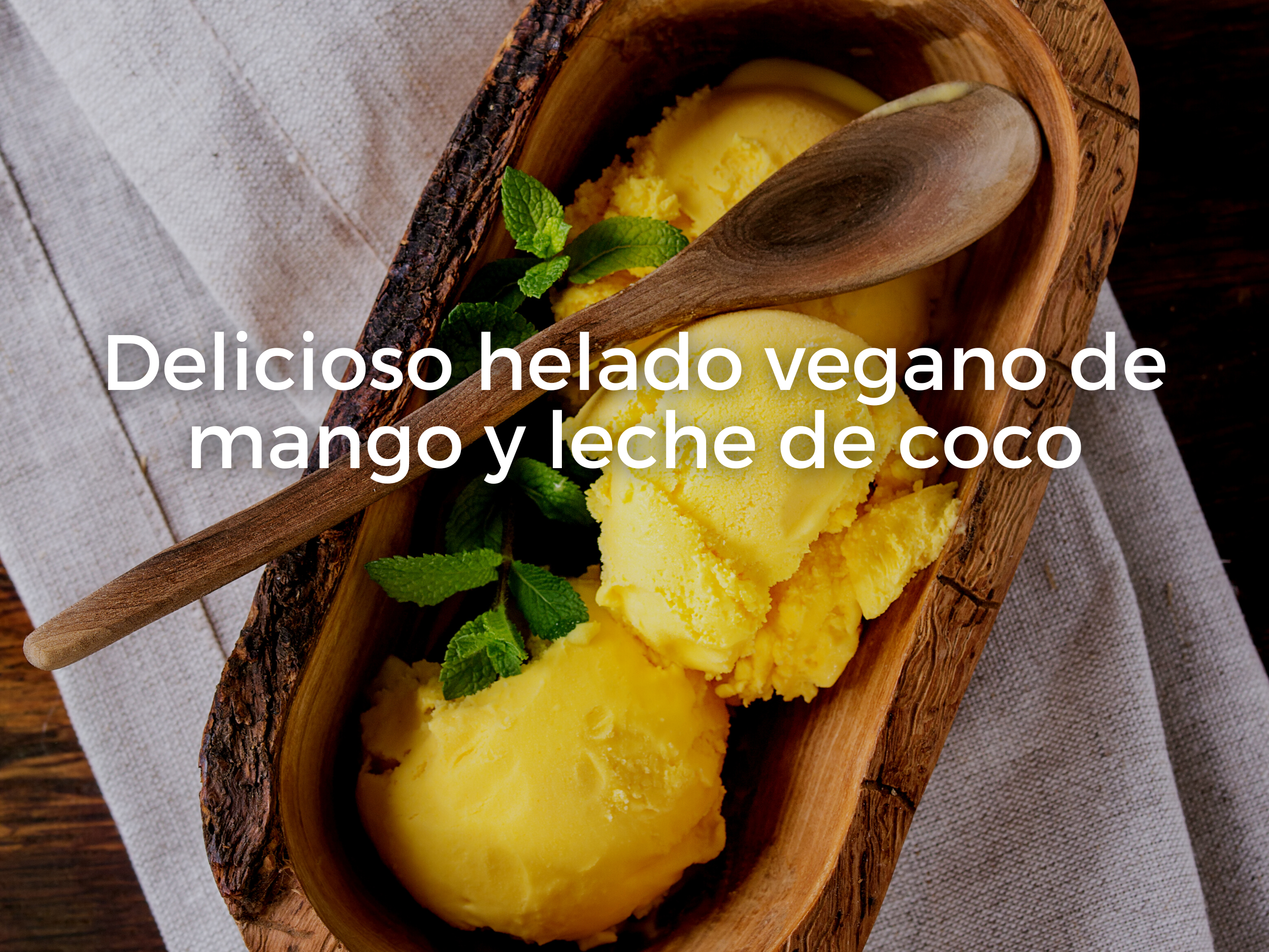 Delicioso helado vegano de mango y leche de coco